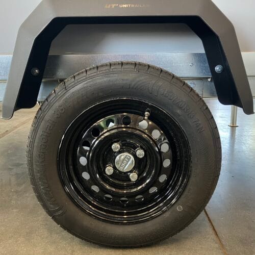 Kenda Band en Velg 155/70 R13 4x100 Zwart